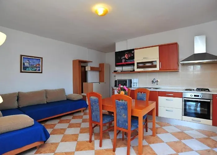アパート In With Sea View, Terrace, Air Conditioning, Wi-fi *