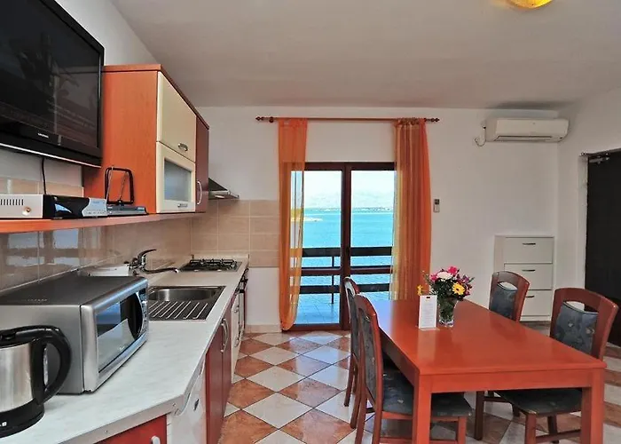 In With Sea View, Terrace, Air Conditioning, Wi-fi アパート