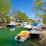 Appartement In With Sea View, Terrace, Air Conditioning, Wi-fi *
