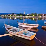 In With Sea View, Terrace, Air Conditioning, Wi-fi Appartement *