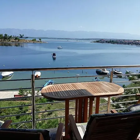 Appartement In With Sea View, Terrace, Air Conditioning, Wi-fi Nin