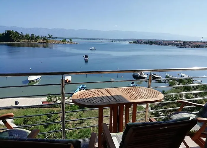 Apartman In With Sea View, Terrace, Air Conditioning, Wi-fi Nin